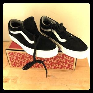 vans old skool varsity suede